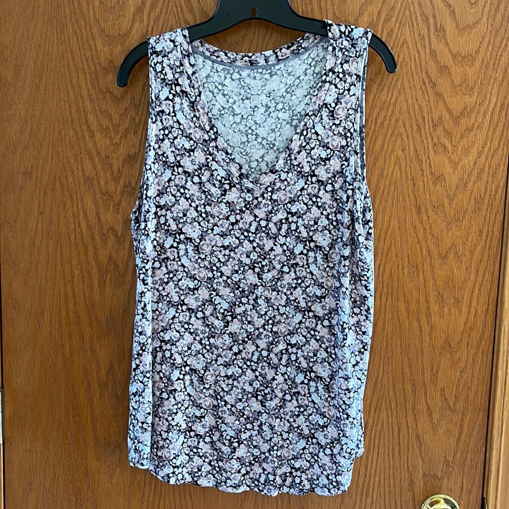 Maurices 24/7 Floral Sleeveless Top Sz XL